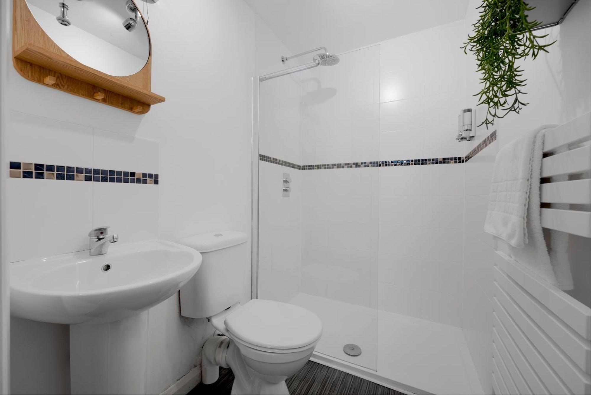 Glevum Lodge - 2 Bedroom Town Centre Apartment Cirencester Exterior foto