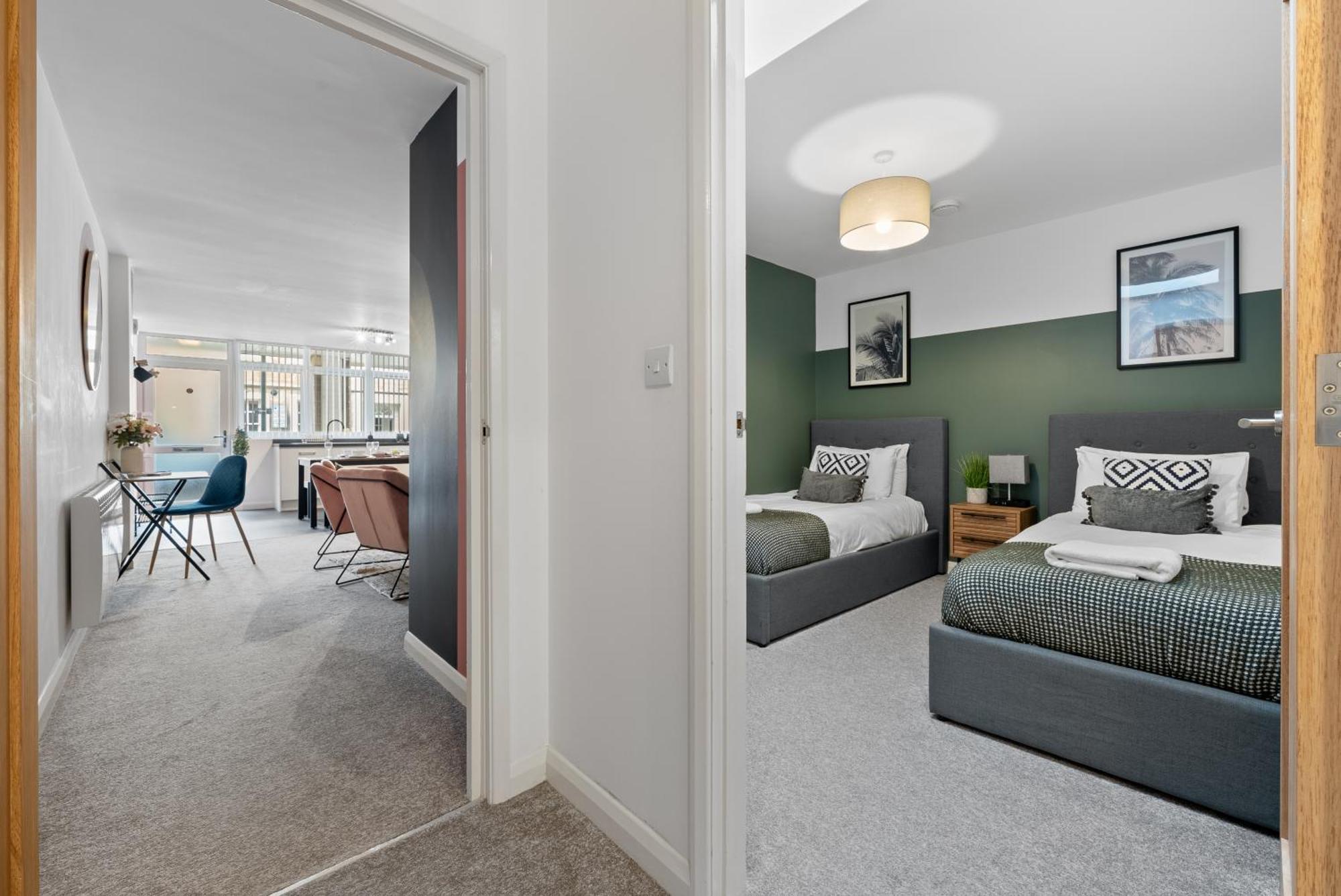 Glevum Lodge - 2 Bedroom Town Centre Apartment Cirencester Exterior foto